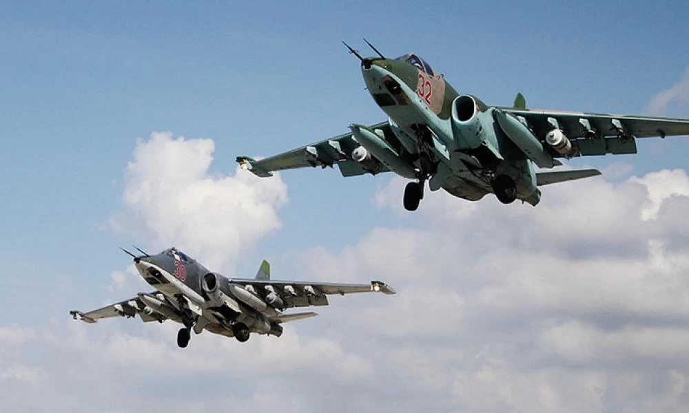 Ο πόλεμος με τον ISIS συνεχίζεται: Ρωσικά & συριακά αεροσκάφη "σφυροκοπούν" κρησφύγετα τζιχαντιστών στη Συρία